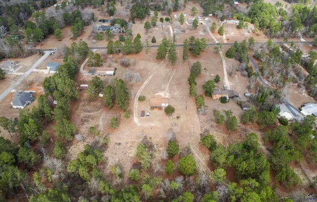 5393 Rogers Rd, Lizella, GA 31052