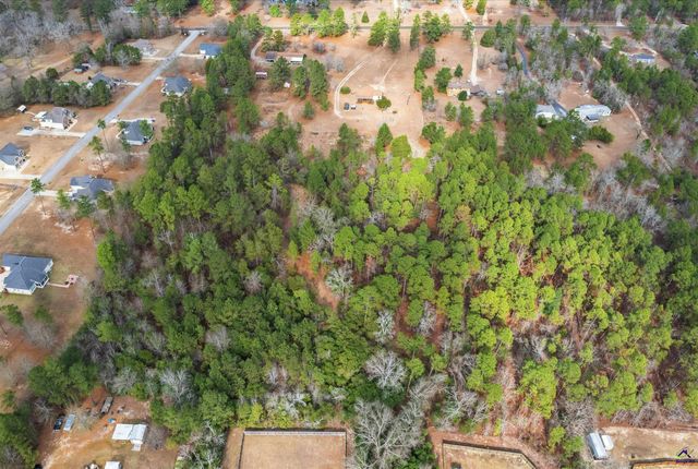 5393 Rogers Rd, Lizella, GA 31052