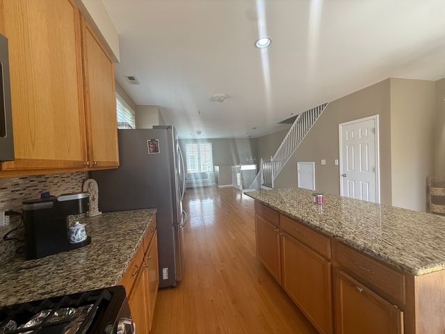 183 N EAST RIVER Road C1, Des Plaines, IL 60016