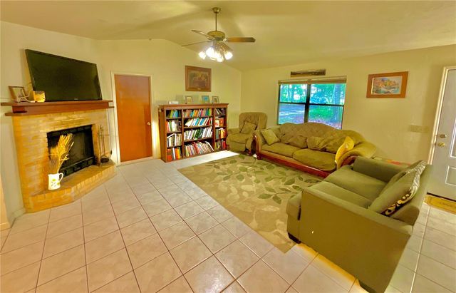 5918 COUNTY ROAD 219, Melrose, FL 32666