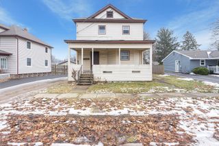 922 Tappan Street, Woodstock, IL 60098