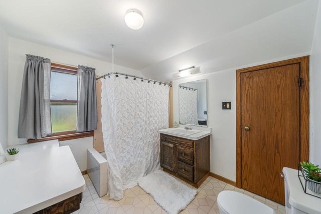 1319 WINNEBAGO AVENUE, Oshkosh, WI 54901