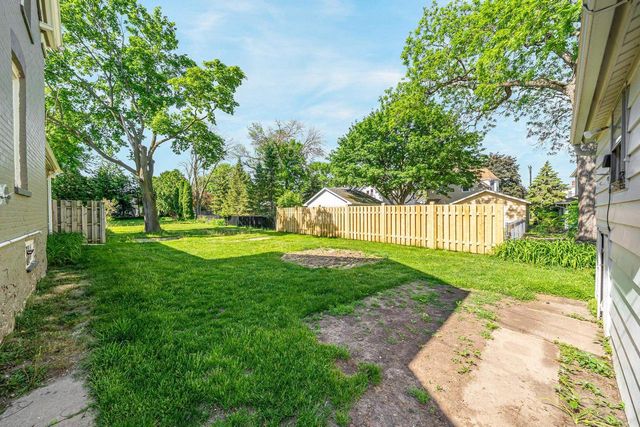 1319 WINNEBAGO AVENUE, Oshkosh, WI 54901