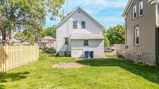 1319 WINNEBAGO AVENUE, Oshkosh, WI 54901