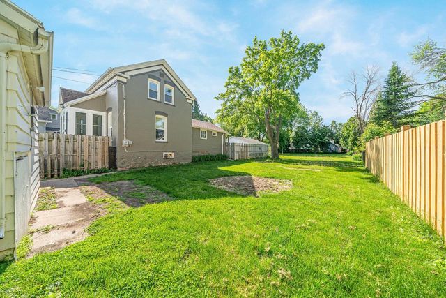 1319 WINNEBAGO AVENUE, Oshkosh, WI 54901
