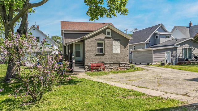 1319 WINNEBAGO AVENUE, Oshkosh, WI 54901