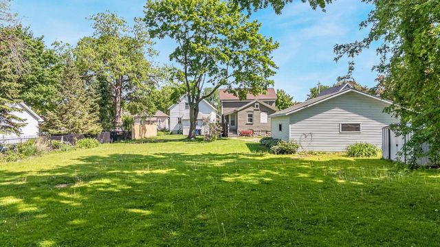 1319 WINNEBAGO AVENUE, Oshkosh, WI 54901