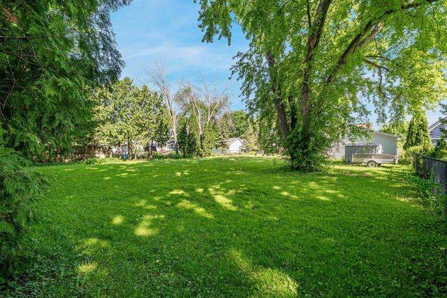 1319 WINNEBAGO AVENUE, Oshkosh, WI 54901