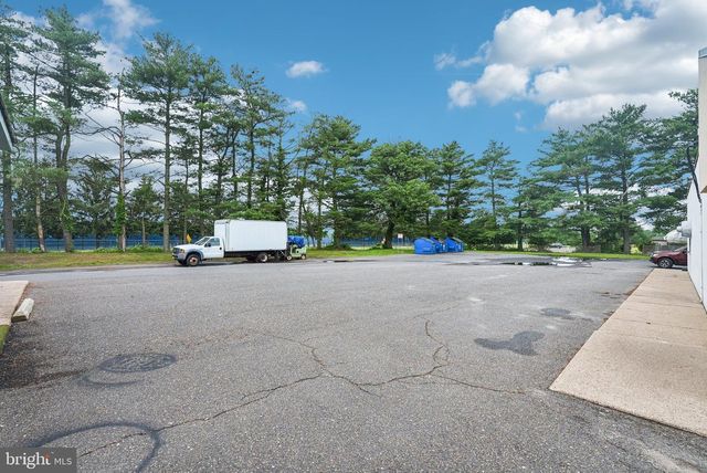 320 BEV-RANCOCAS RD #1I, Willingboro, NJ 08046