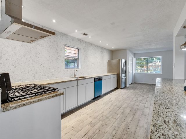 12710 Crow Valley Lane, Houston, TX 77099