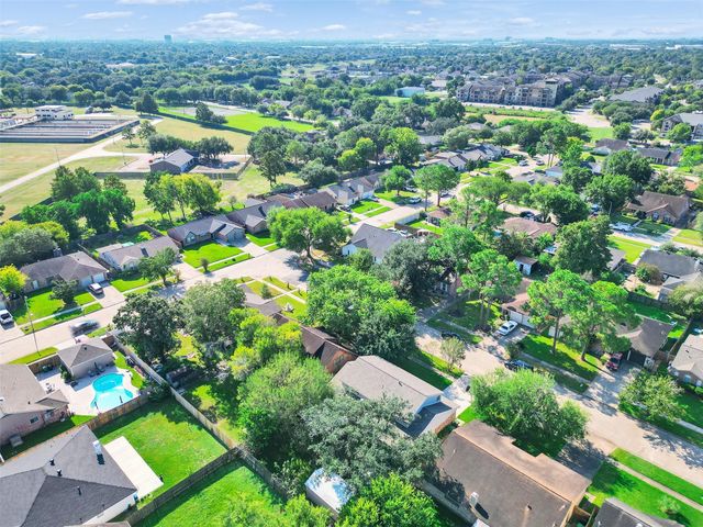 12710 Crow Valley Lane, Houston, TX 77099