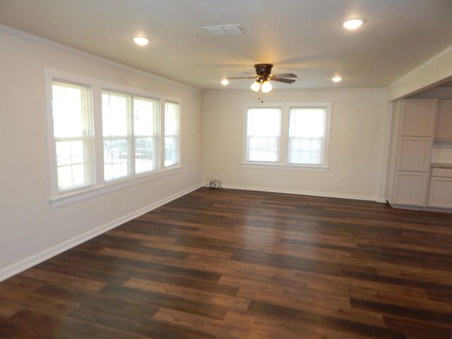 4714 N US HWY 271, Gilmer, TX 75644