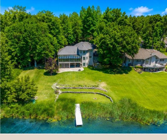 9613 Fawn Ridge Road, Stanwood, MI 49346