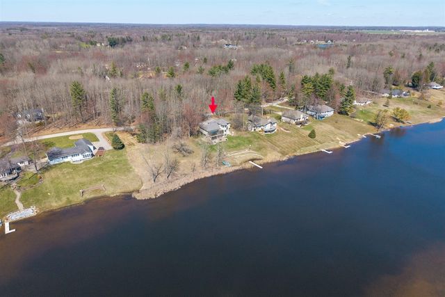 9613 Fawn Ridge Road, Stanwood, MI 49346