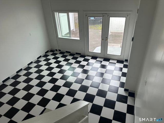 379 Derby Avenue 6B, West Haven, CT 06516