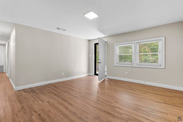 3846 Log Cabin Drive, Macon, GA 31204