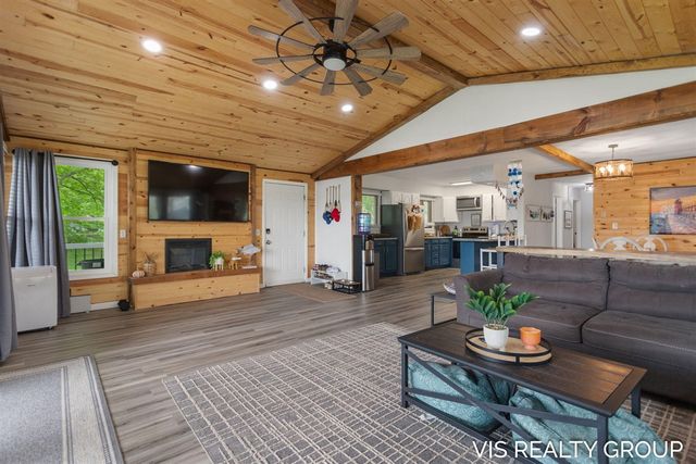 46611 Vine Avenue, Bloomingdale, MI 49026
