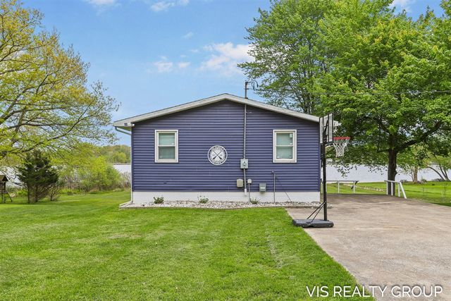 46611 Vine Avenue, Bloomingdale, MI 49026