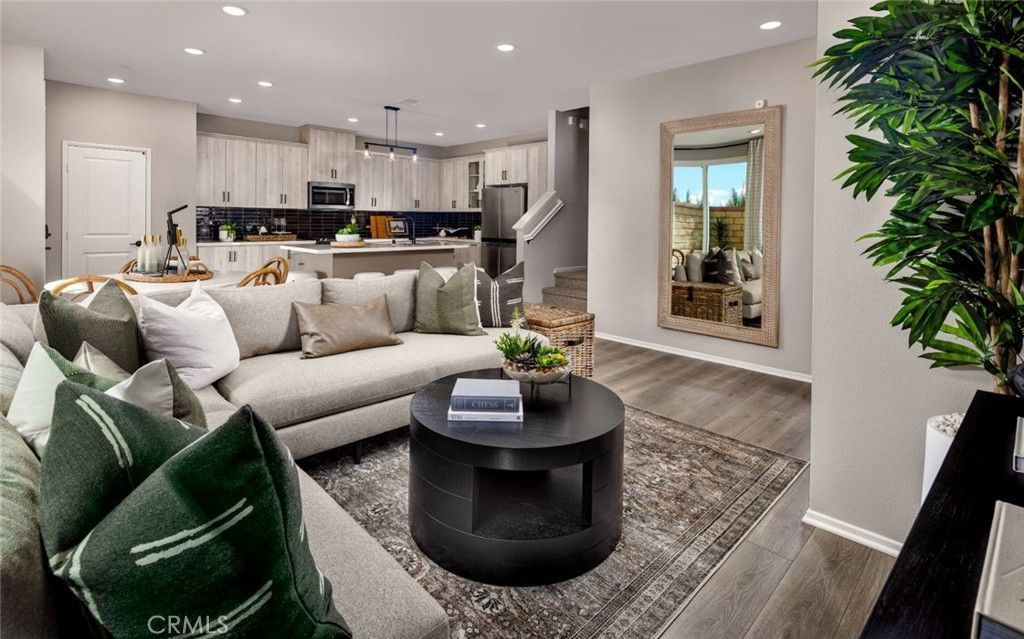 Image 2 of property listing at 4193 S LIMECREST PASEO 49, Ontario, CA 91761