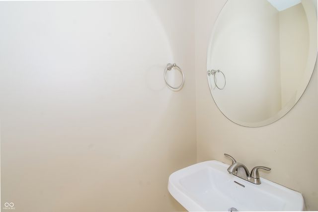 709 Cembra Drive, Greenwood, IN 46143