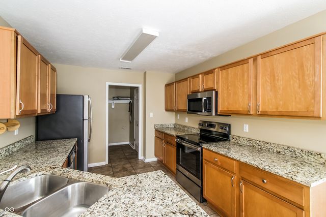 709 Cembra Drive, Greenwood, IN 46143