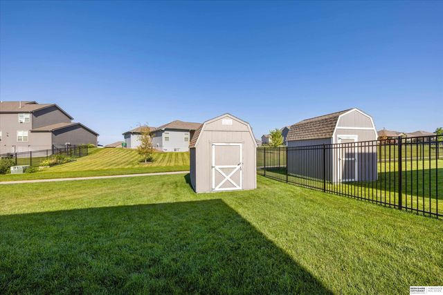 12015 S 212th Street, Gretna, NE 68028