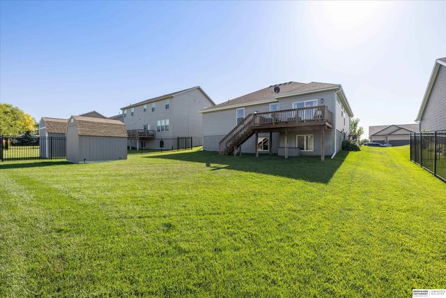 12015 S 212th Street, Gretna, NE 68028