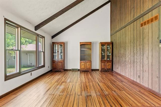 8231 Highview Drive, Winnebago, IL 61088