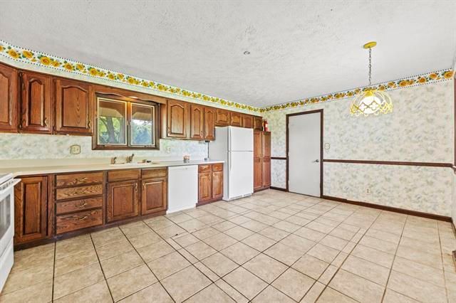 8231 Highview Drive, Winnebago, IL 61088