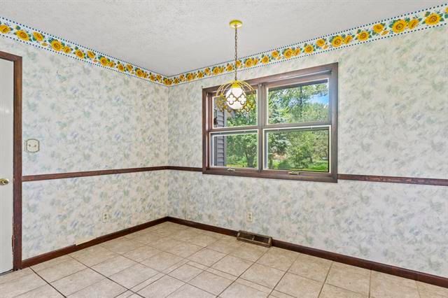 8231 Highview Drive, Winnebago, IL 61088