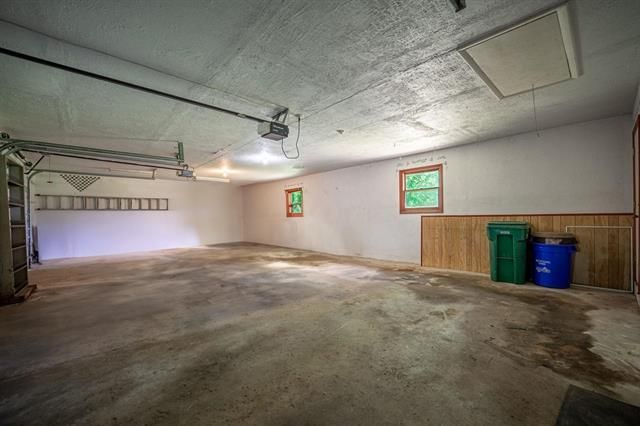 8231 Highview Drive, Winnebago, IL 61088