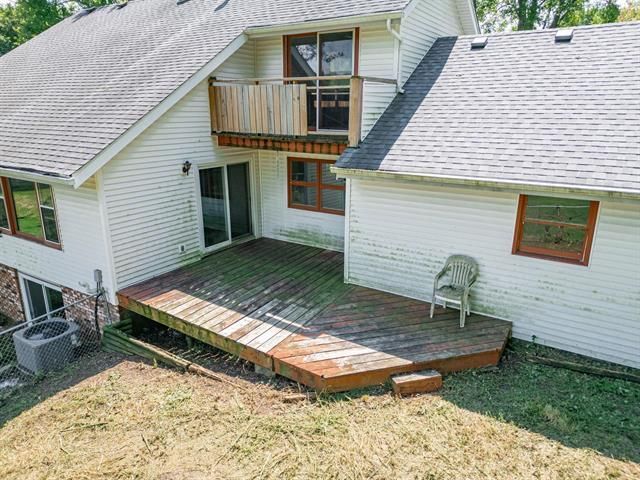 8231 Highview Drive, Winnebago, IL 61088