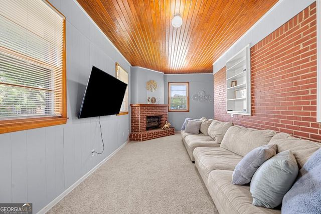 135 5th Avenue, Jonesboro, GA 30236