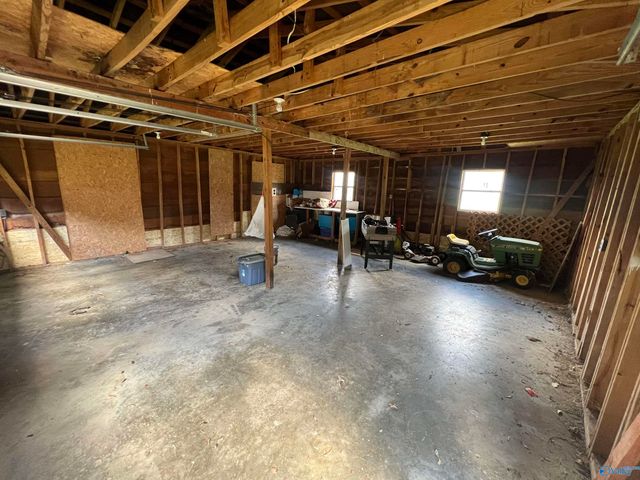 909 Snowden Circle, Boaz, AL 35957