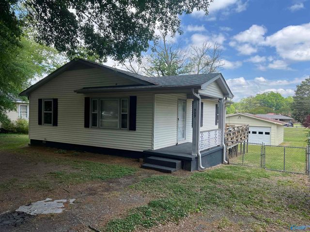 909 Snowden Circle, Boaz, AL 35957