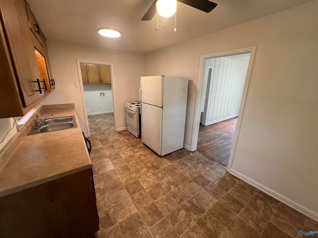 909 Snowden Circle, Boaz, AL 35957
