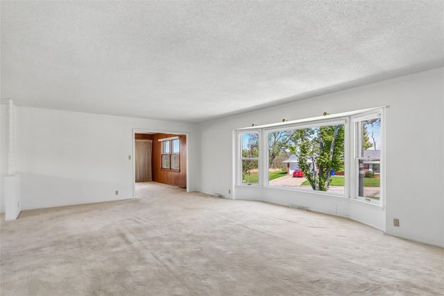 265 Lamplite Lane SE, Cedar Rapids, IA 52403