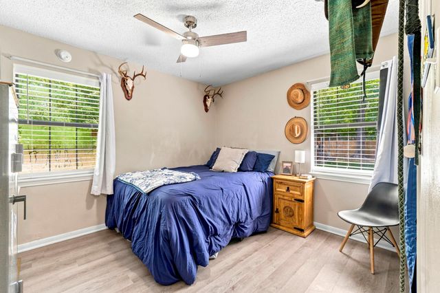 215 Lazy Oak Drive, Livingston, TX 77351