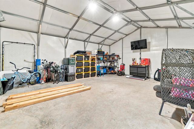 215 Lazy Oak Drive, Livingston, TX 77351