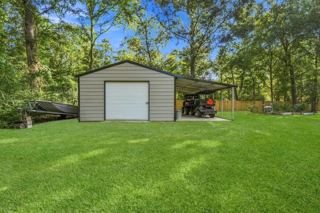 215 Lazy Oak Drive, Livingston, TX 77351
