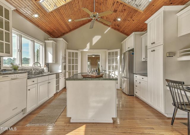 15497 Porterfield Highway, Abingdon, VA 24210