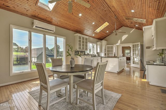 15497 Porterfield Highway, Abingdon, VA 24210