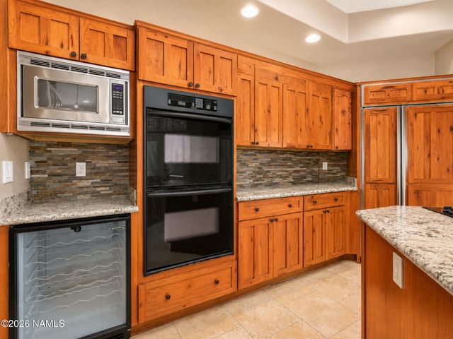 1302 E Captain Dreyfus Avenue, Phoenix, AZ 85022