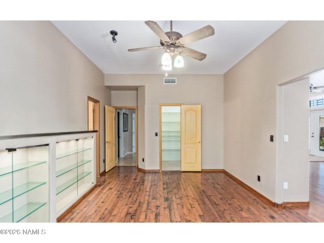 1302 E Captain Dreyfus Avenue, Phoenix, AZ 85022