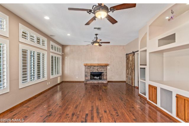 1302 E Captain Dreyfus Avenue, Phoenix, AZ 85022