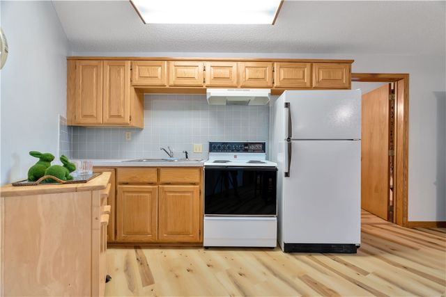 8250 Wills Court, Rogers, AR 72756
