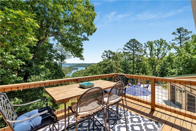 8250 Wills Court, Rogers, AR 72756