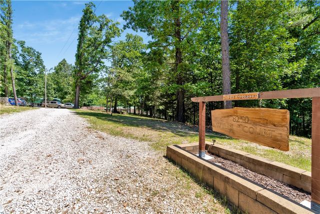 8250 Wills Court, Rogers, AR 72756