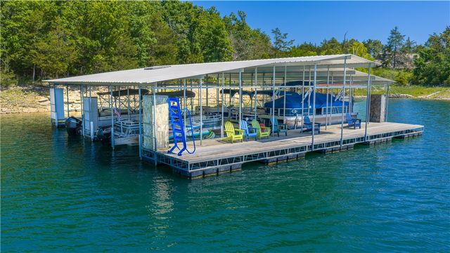 8250 Wills Court, Rogers, AR 72756