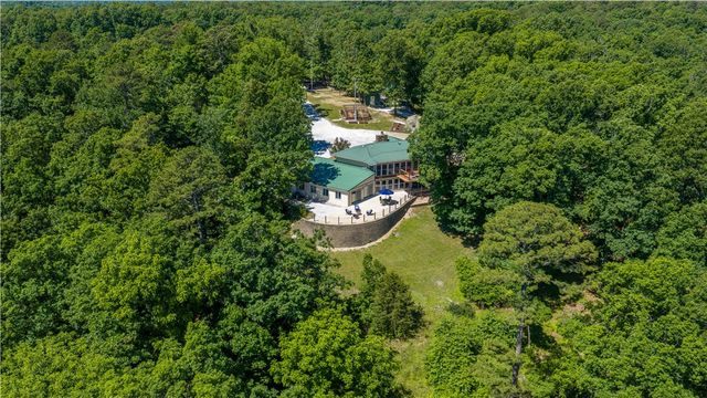 8250 Wills Court, Rogers, AR 72756
